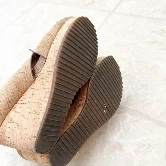 Sofft Leather Ciera Croc Embossed Wood Wedge Open Toe Sandals Shoes Size 6 - Picture 6 of 8